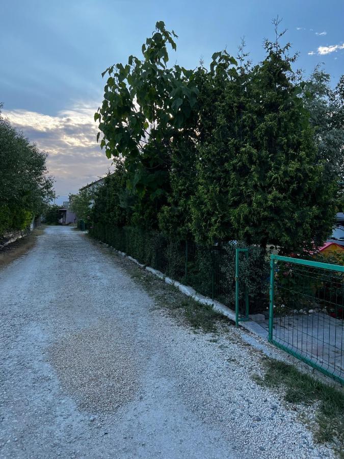 Vila Iris Mamaia Nord Năvodari Екстериор снимка